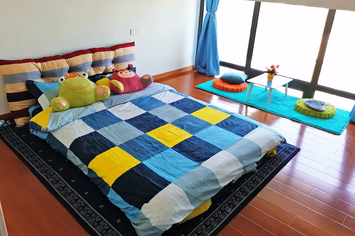 Familien-Suite, 2 Schlafzimmer | Schreibtisch, Verdunkelungsvorhänge, kostenloses WLAN