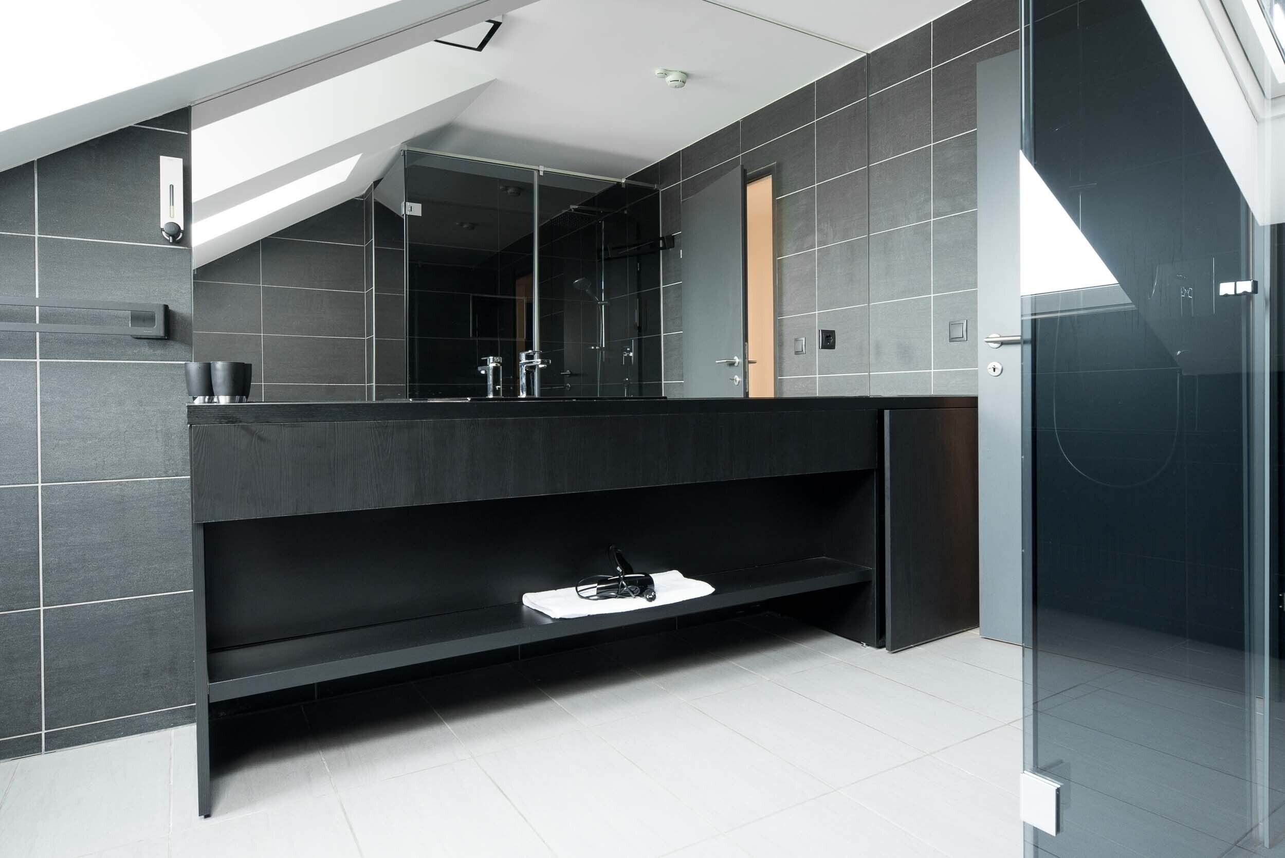 apartment (stay l deluxe) | bathroom amenities | shower, free toiletries, towels