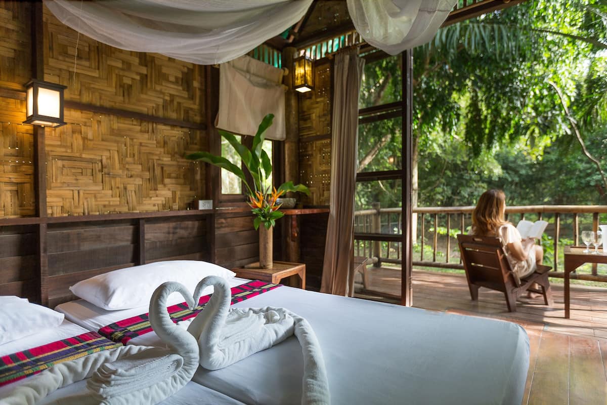 1 bedroom, in-room safe, individually decorated, individually furnished