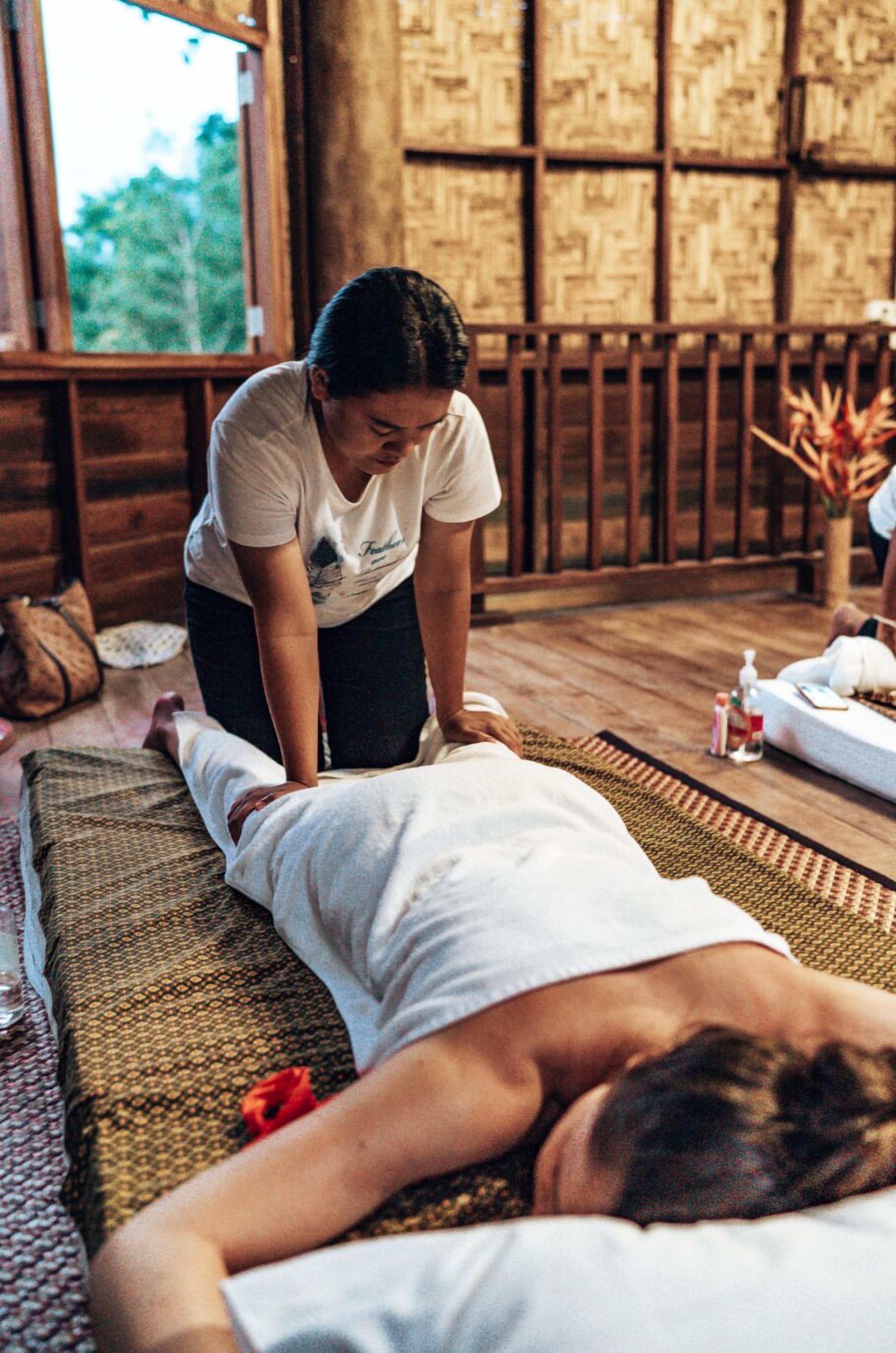 タイ式マッサージ