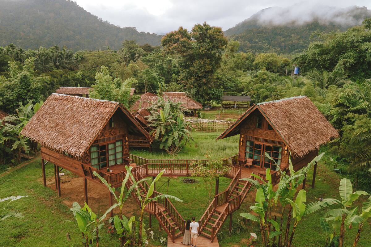 Nhà trên cây (Treehouse Loft) | Két bảo mật tại phòng, trang trí khác biệt 