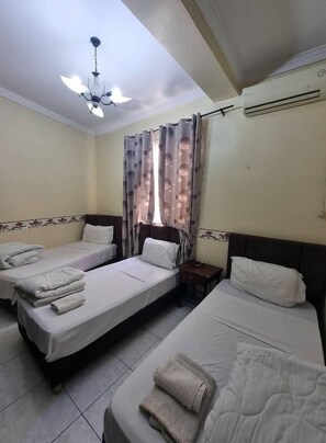 Family Room | Premium bedding, desk, free WiFi - Hotel Ikram (Algiers)