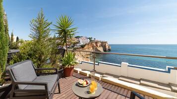 Family Room, Balcony, Sea View | Terrace/patio