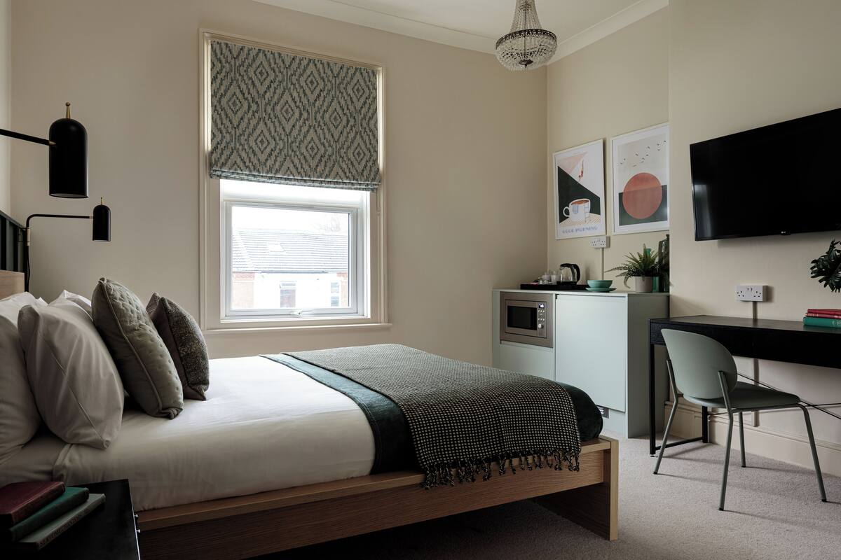 ROOM 6 King Ensuite with Kitchenette | Een strijkplank/strijkijzer, gratis wifi, beddengoed