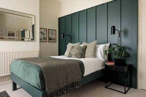 ROOM 3 Double with Kitchenette Ensuite | Iron/ironing board, free WiFi, bed sheets