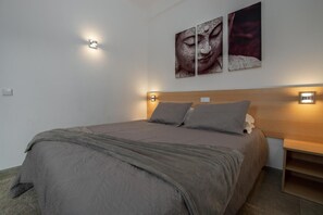 Premium bedding, minibar, in-room safe, blackout curtains