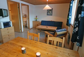 Stuga (Bävern) | Vardagsrum | Tv