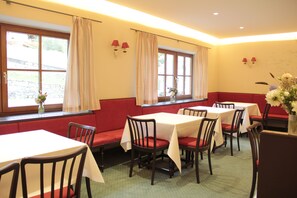 Dagelijks ontbijtbuffet inbegrepen