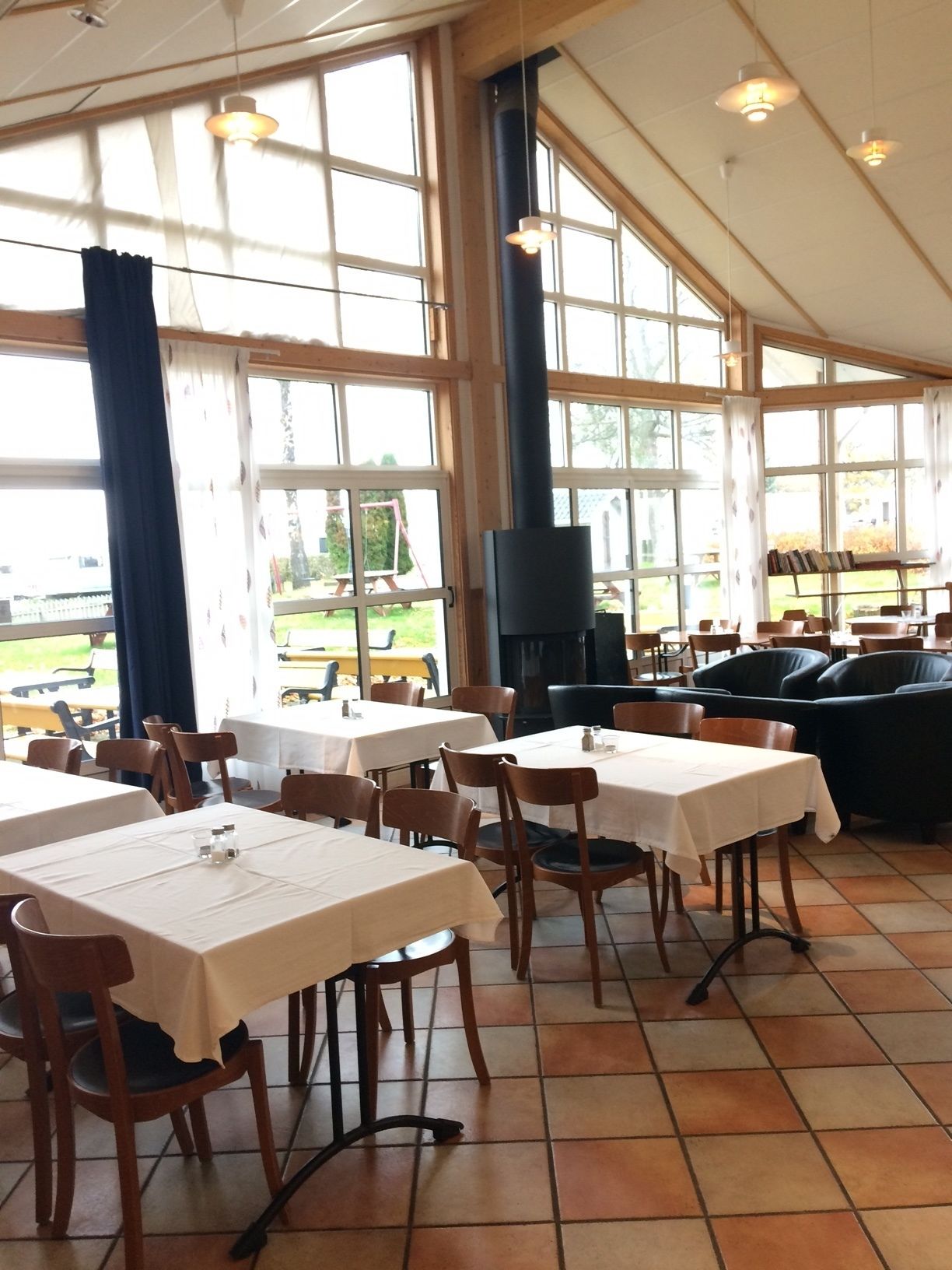 Abendessen, lokale und internationale Küche