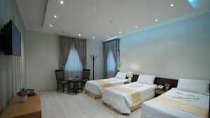 Triple Room | Iron/ironing board (on request), WiFi (free) - Durrat Mina Hotel (Makkah)