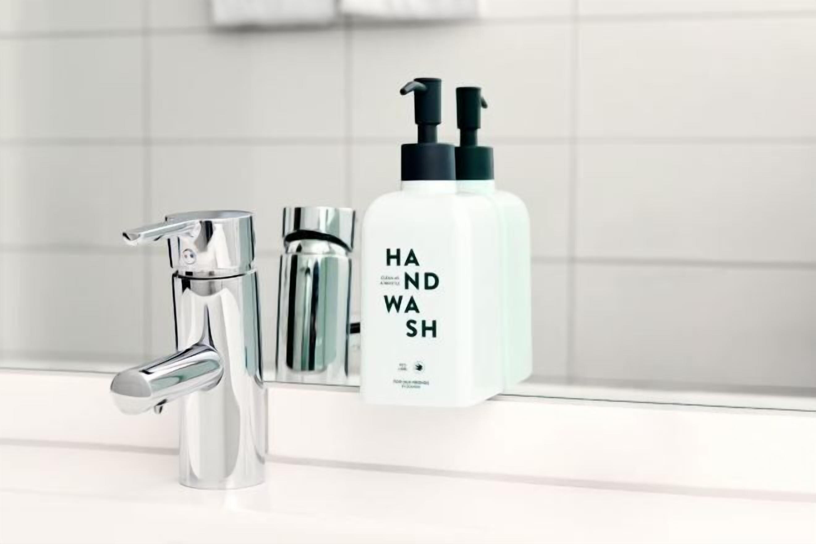 Bathroom amenities | Free toiletries, hair dryer, towels