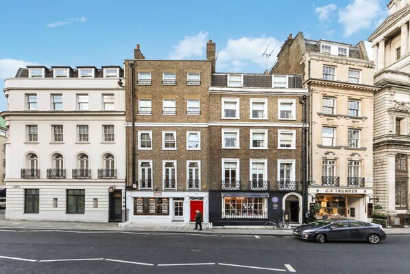 Façana frontal de l'allotjament