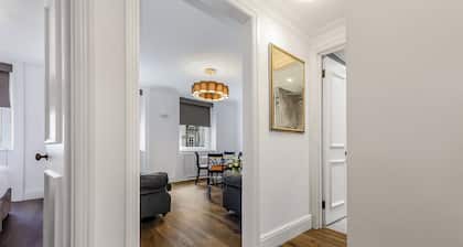 10 Curzon Street Apartments by Mansley