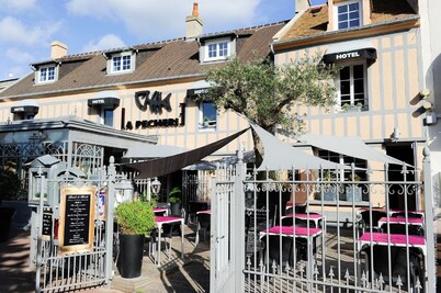 Le Manoir d'A Côté