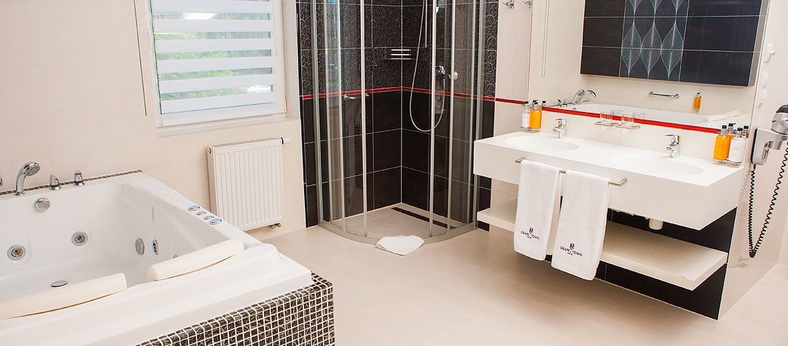 exclusive suite, 3 single beds | bathroom | free toiletries, hair dryer, towels