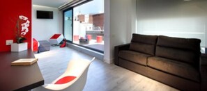 In-room safe, soundproofing, free WiFi, bed sheets - Hotel Eurostars Central (Madrid)