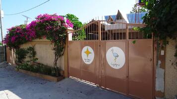 Entrada de la propiedad