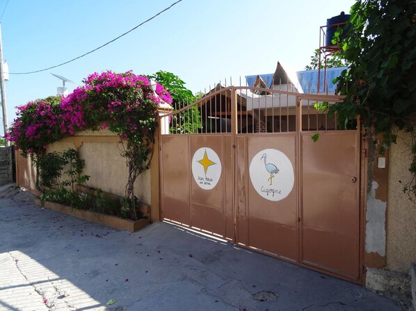 ทางเข้าที่พัก