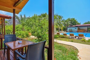 Classic Tree House - Dolunay Apart Otel (Kemer)