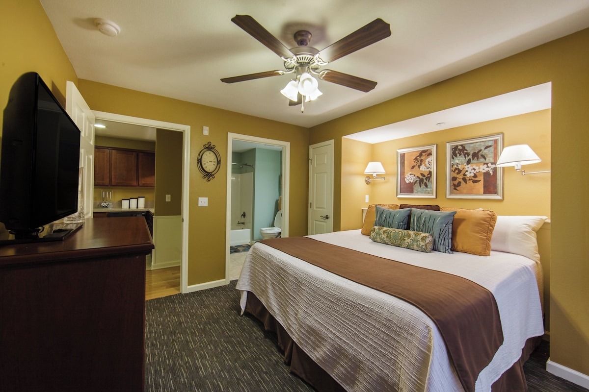 In-room safe, iron/ironing board, free cots/infant beds, bed sheets