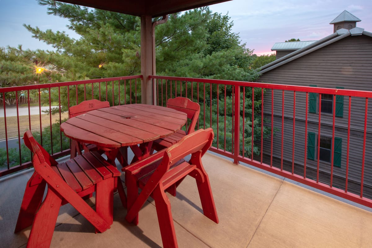 Room, 2 Bedrooms (Lodge, 1 King & 1 Queen Bed) | Terrace/patio