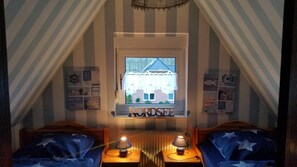 Una televisión de pantalla plana