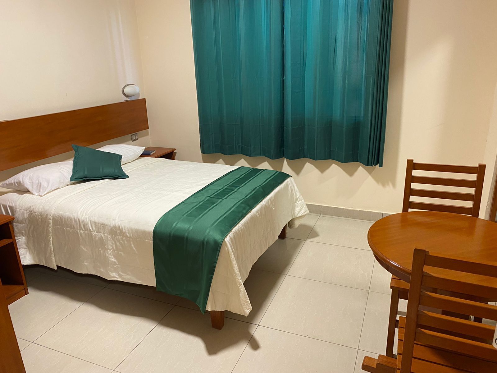 double room, 1 double bed, air conditioning | 1 bedroom, desk, free wifi, bed sheets