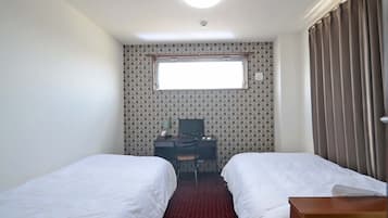 Twin Room | Free WiFi, bed sheets