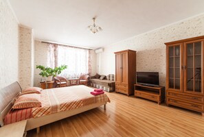 Classic Apartment, 1 Bedroom | 1 bedroom, iron/ironing board, rollaway beds, free WiFi - KIEVFLAT (Kyiv)