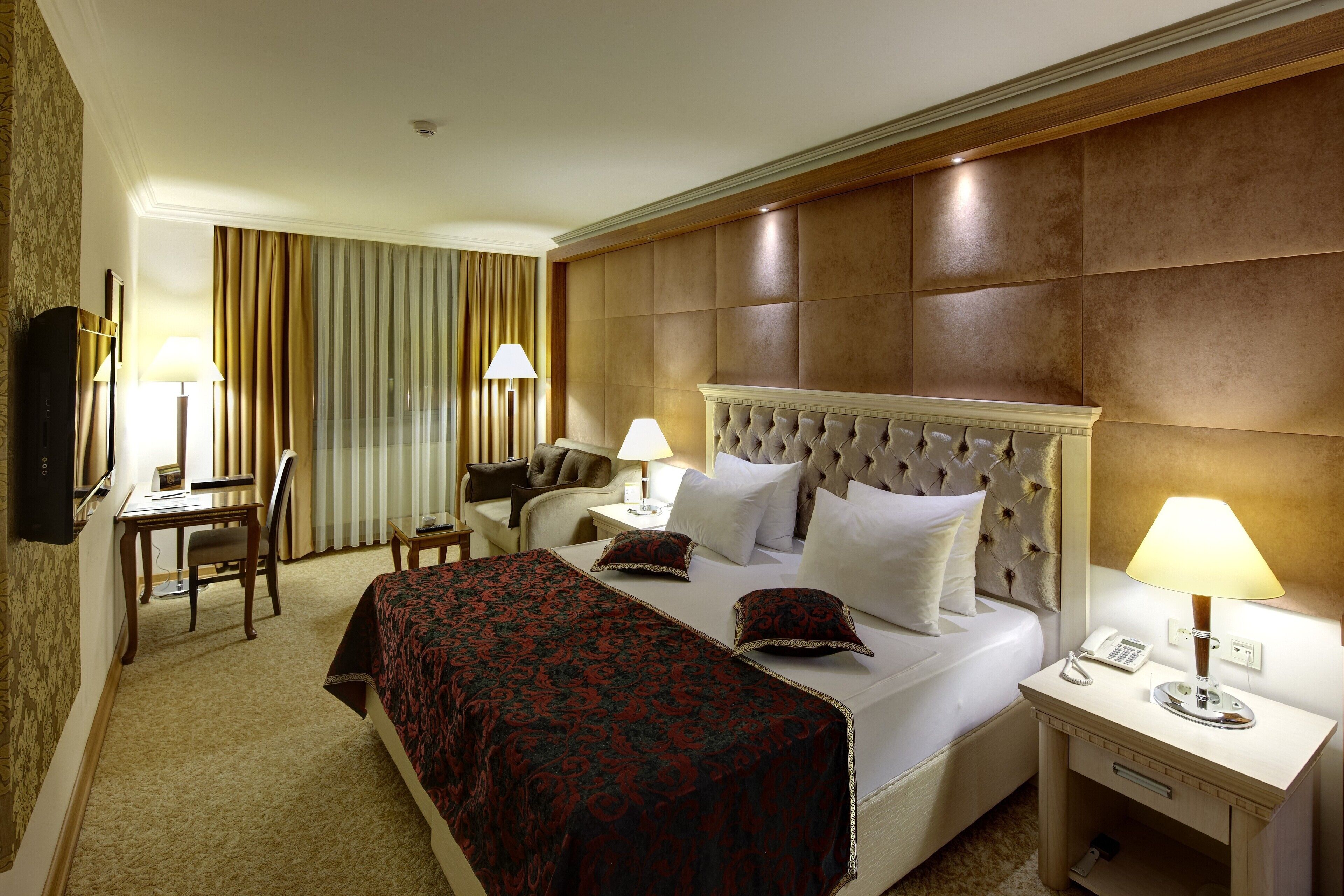 superior room | 1 bedroom, minibar, in-room safe, desk