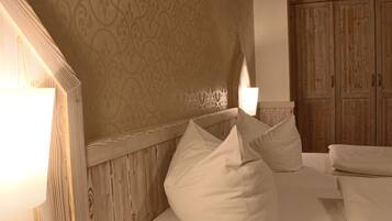 Comfort-Doppelzimmer, 1 King-Bett, Nichtraucher | Hochwertige Bettwaren, Zimmersafe, Schreibtisch, kostenloses WLAN