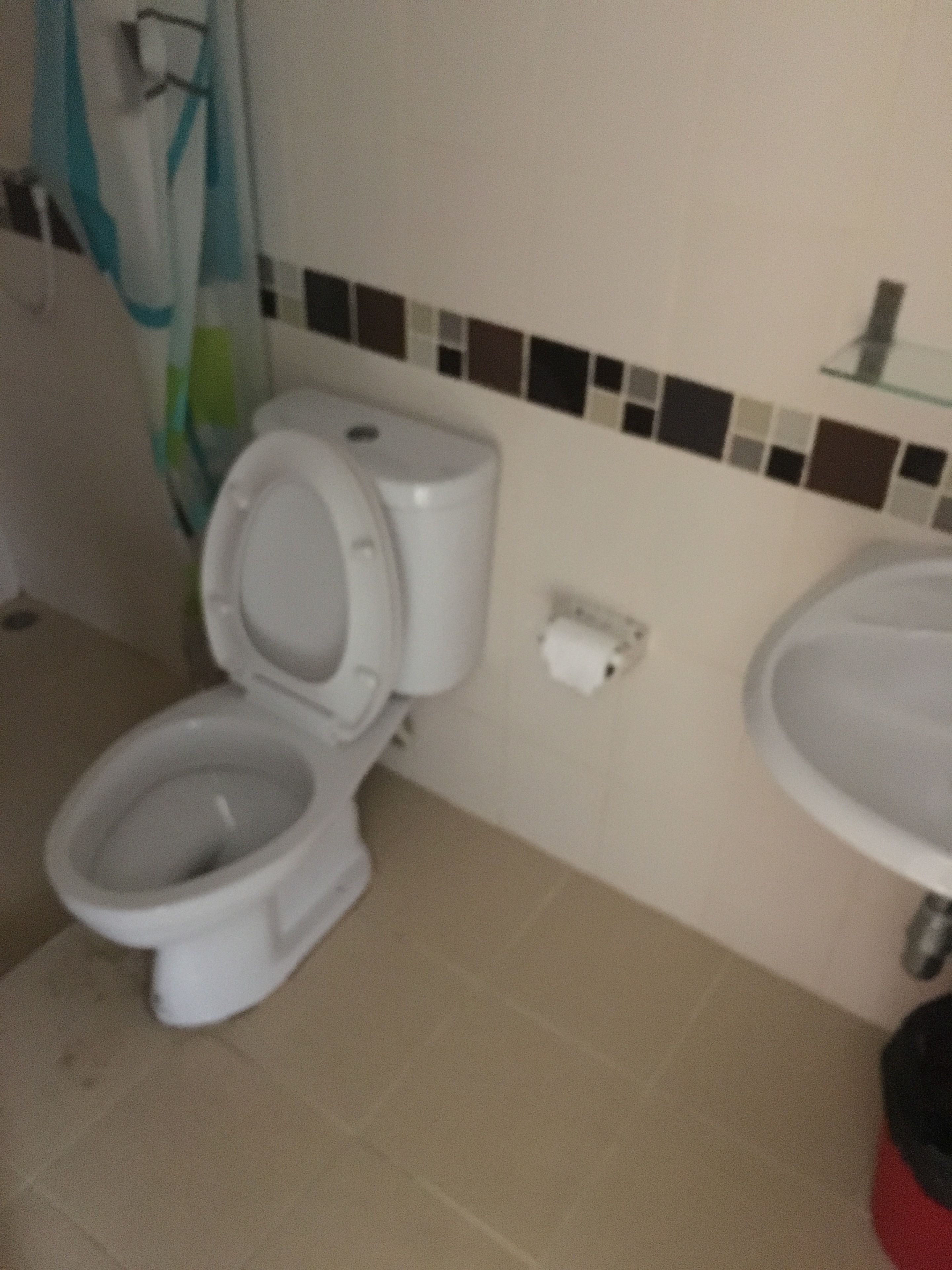 Standard Room | Bathroom | Shower, free toiletries, towels