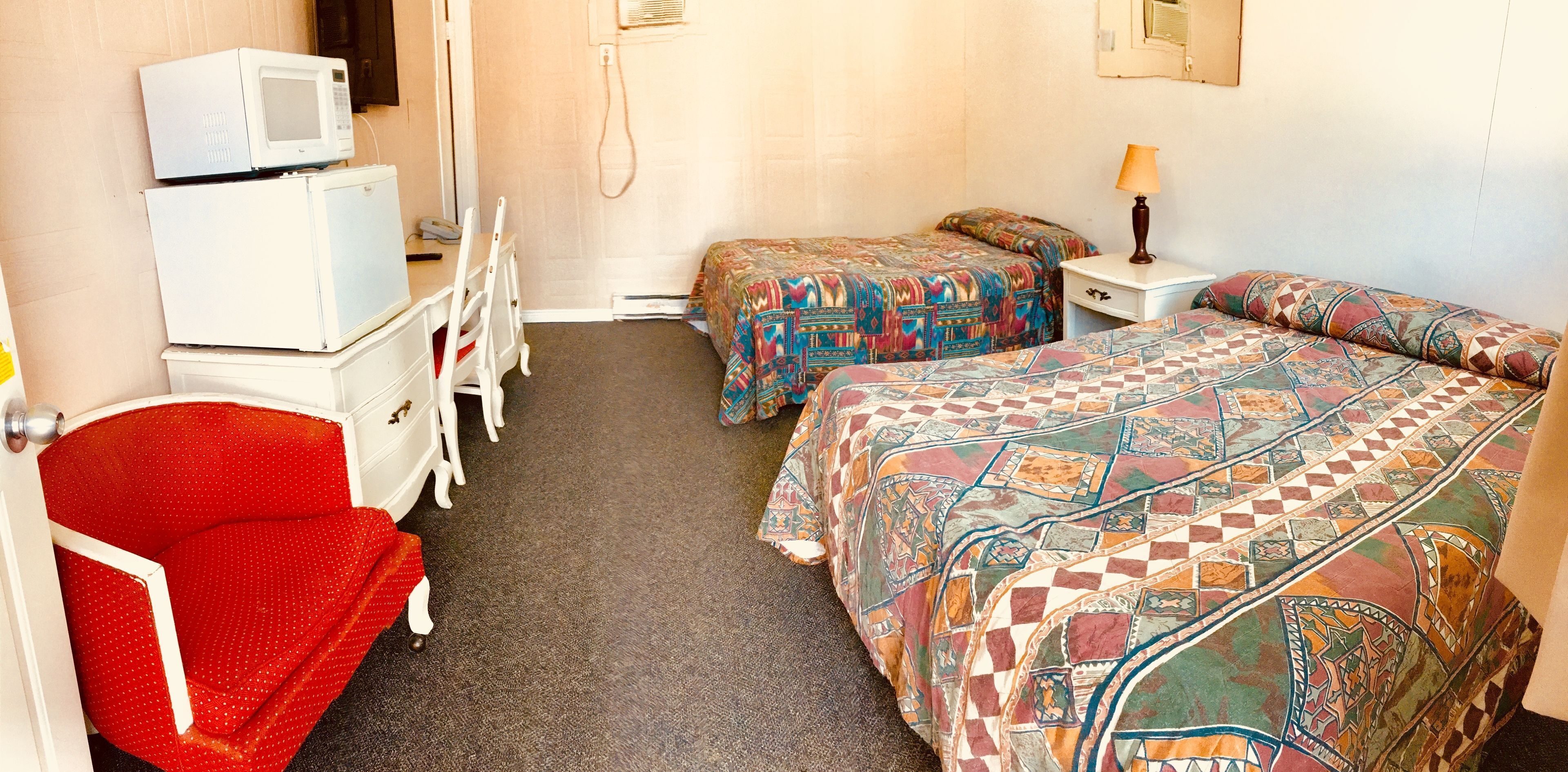 Desk, free WiFi, bed sheets