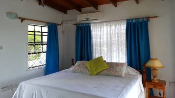 Vila, 3 quartos | 3 quartos, cofres nos quartos, ferros/tábuas de passar roupa