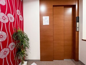 Interior entrance - Hondori Inn (Hiroshima)