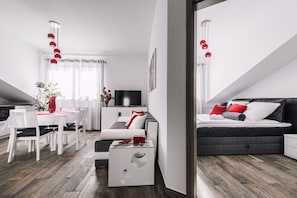 Leilighet – design, 1 soverom, tekjøkken | 1 soverom, sengetøy av topp kvalitet og strykejern/-brett