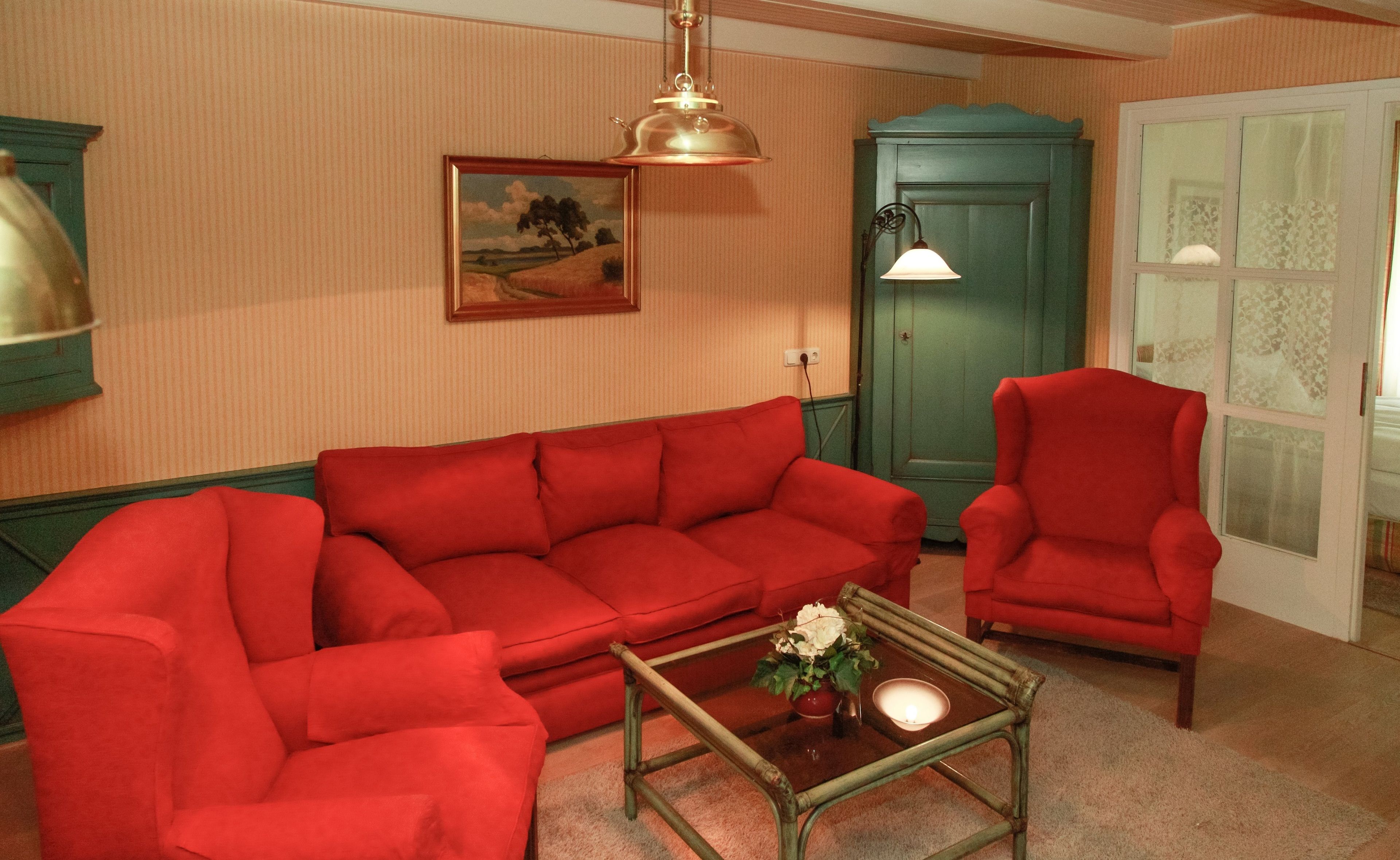 apartment | 1 bedroom, individually decorated, individually furnished, desk