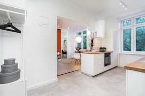 Estudio junior, vista al parque | 1 habitación, ropa de cama de alta calidad y decoración personalizada 