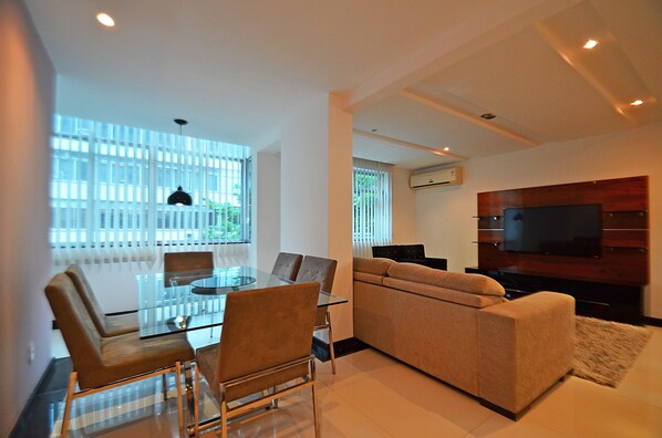 Family Apartment, 3 Bedrooms, Kitchen, Beachside | Living room | Flat-screen TV - LineRio Copacabana Luxury Residence (Rio de Janeiro)