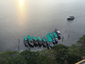 BBQ/picnic Area - Palm Rivera - Hostel (Kochi)