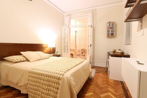 Deluxe Apartment, 3 Bedrooms, Kitchen, Beachside | 3 bedrooms, desk, iron/ironing board, free WiFi - LineRio Copacabana Luxury Residence 344 (Rio de Janeiro)