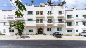 Front of property – evening/night - Playa Kaan 22 by Vimex (Playa del Carmen)
