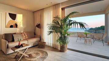 1 habitación, ropa de cama de alta calidad, cubrecamas y minibar