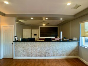 Lobby - La Vista Inn (Port Richey)