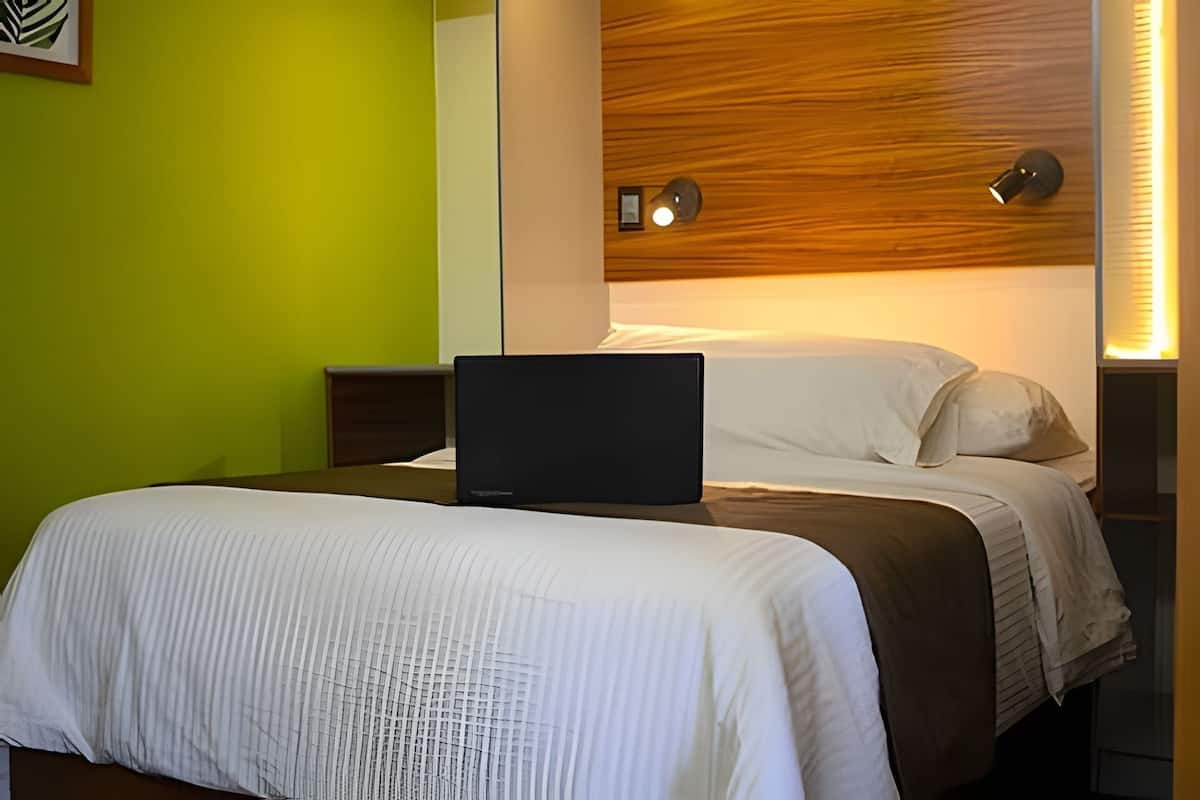 1 chambre, Wi-Fi gratuit, draps fournis