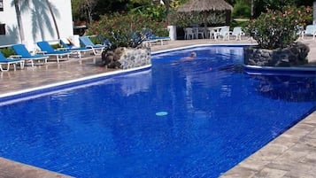 室外游泳池
