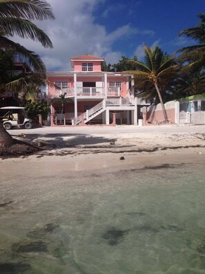 Front of property - Chai's Beach House (San Pedro)