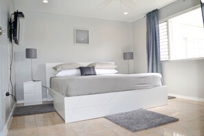 Premium-huoneisto, 2 makuuhuonetta, näköala lahdelle, meren rannalla | 1 makuuhuone, ilmainen Wi-Fi