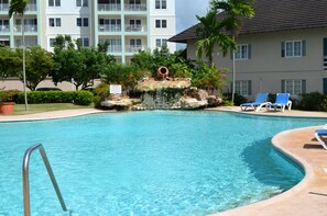 2 outdoor pools - Bay Pointe Yacht Club 2BD Apartment OLR (Montego Bay)
