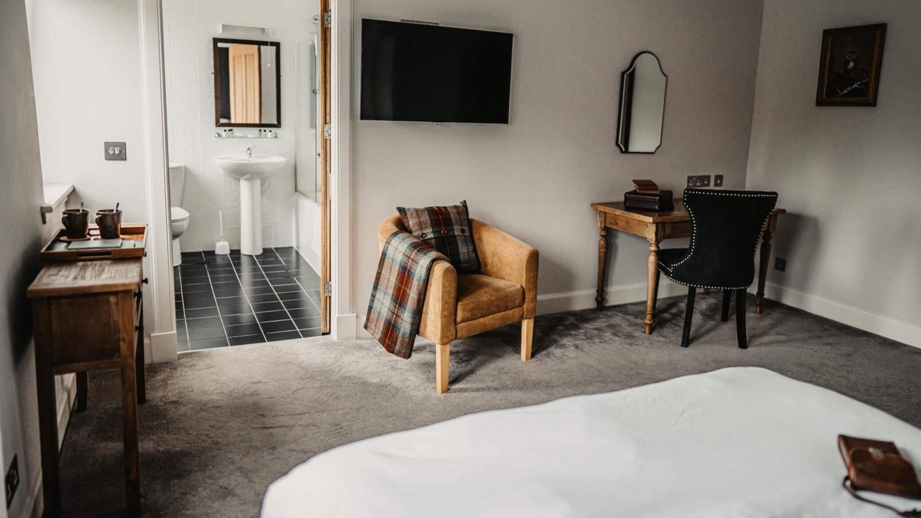 Photo - Broadford Hotel